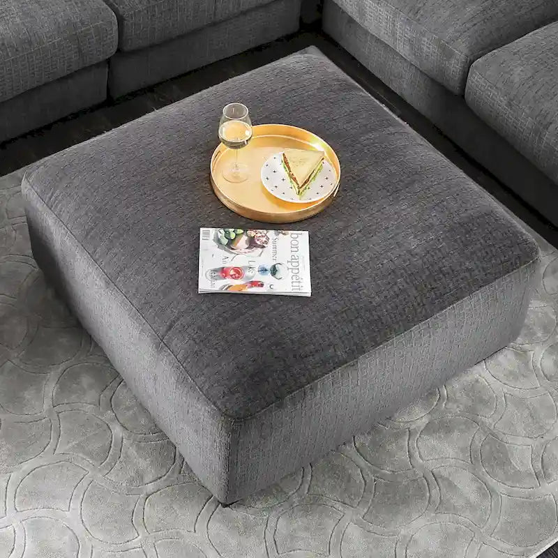 Pouf de cocktail rembourré en chenille